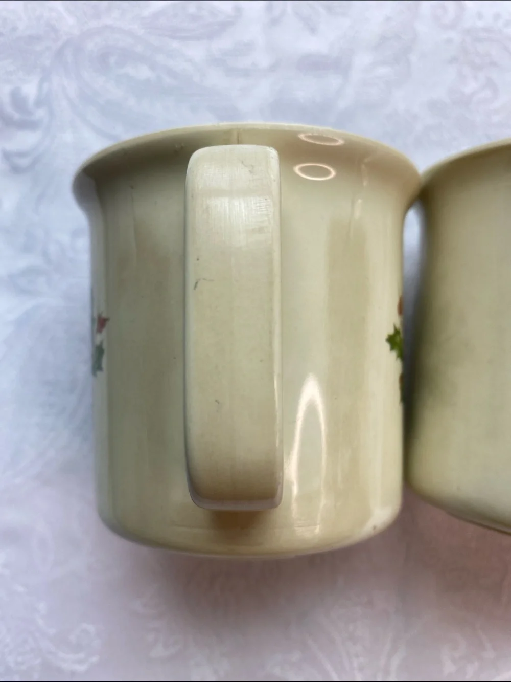 Pre-owned Lenox Holiday Melamine lot of 5 items